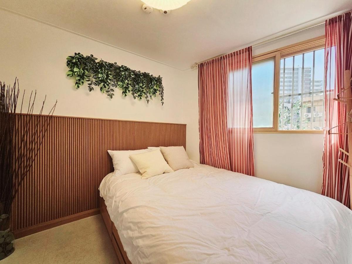 Apartment Gongdeok House